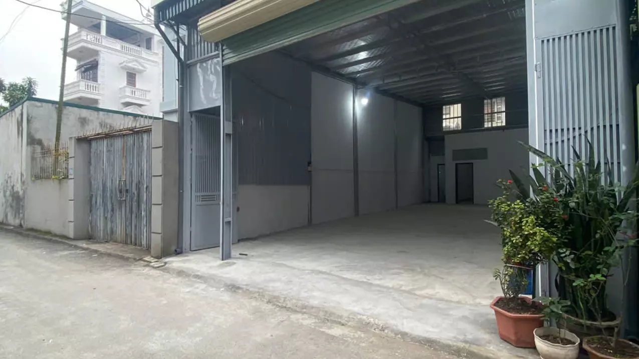 CHO THUÊ KHO LONG BIÊN – 150M² – XE TẢI VÀO TẬN KHO-anh-2