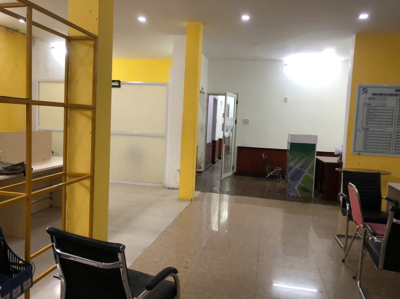 Cho thuê mặt bằng kinh doanh 2 tầng đường TRƯỜNG CHINH giá tốt-anh-3