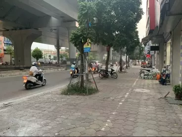 Cho thuê cửa hàng 25m2 mặt đường Trường Chinh, ngang 3.5m, vỉa hè rộng-anh-3