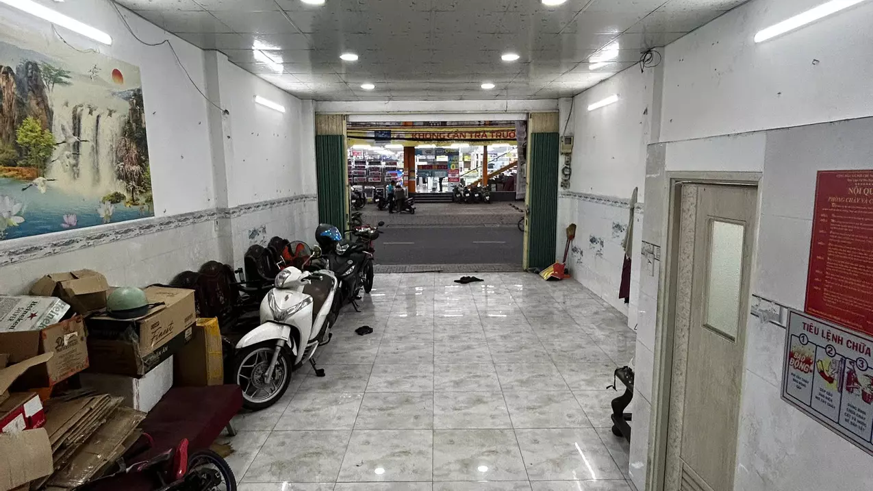CHO THUÊ MẶT BẰNG KINH DOANH MẶT TIỀN ĐƯỜNG LÊ VĂN VIỆT – VỊ TRÍ ĐẸP, KHU VỰC SẦM UẤT-anh-3