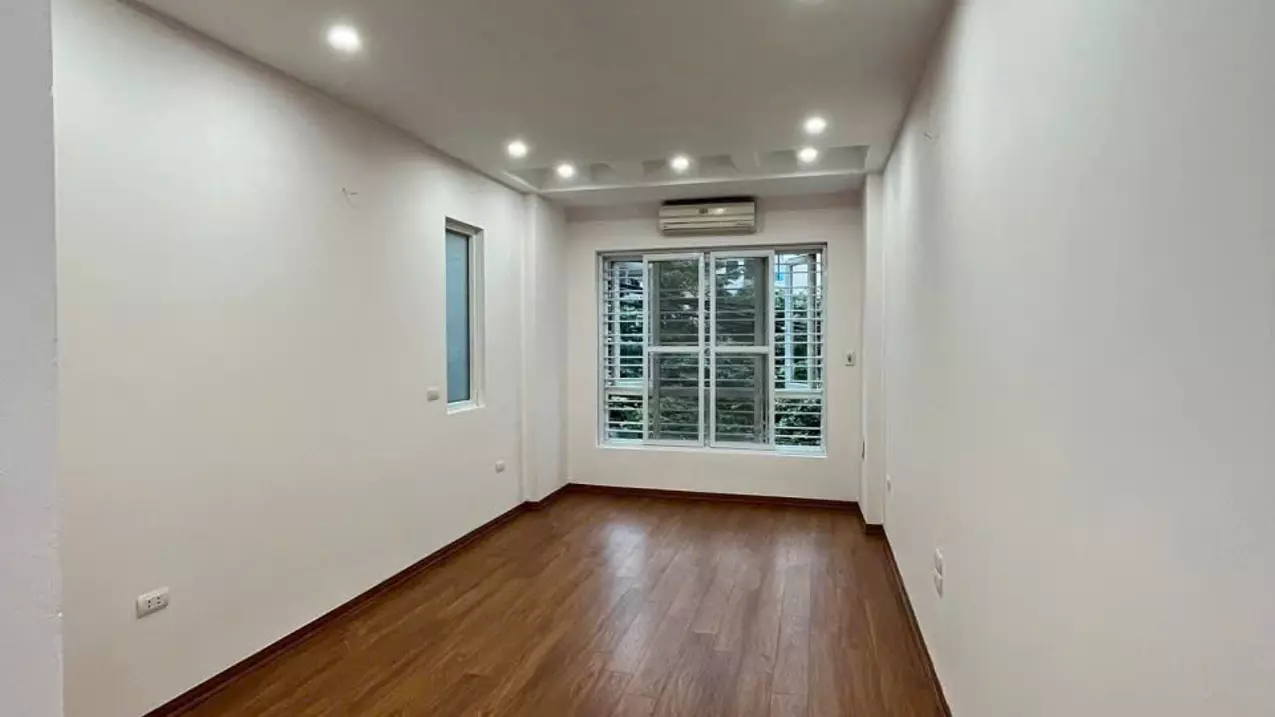 CHO THUÊ NGUYÊN CĂN TRẦN KHÁT CHÂN, NHÀ MỚI SÁT PHỐ, 38M 5T, 3 NGỦ 12TR 0965549363-anh-1