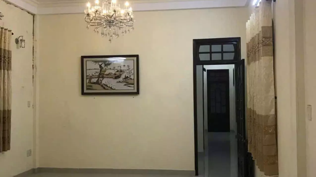 Cho thuê nhà 3 tầng kiệt ô tô BÀ TRIỆU, 7 phòng ngủ.-anh-2