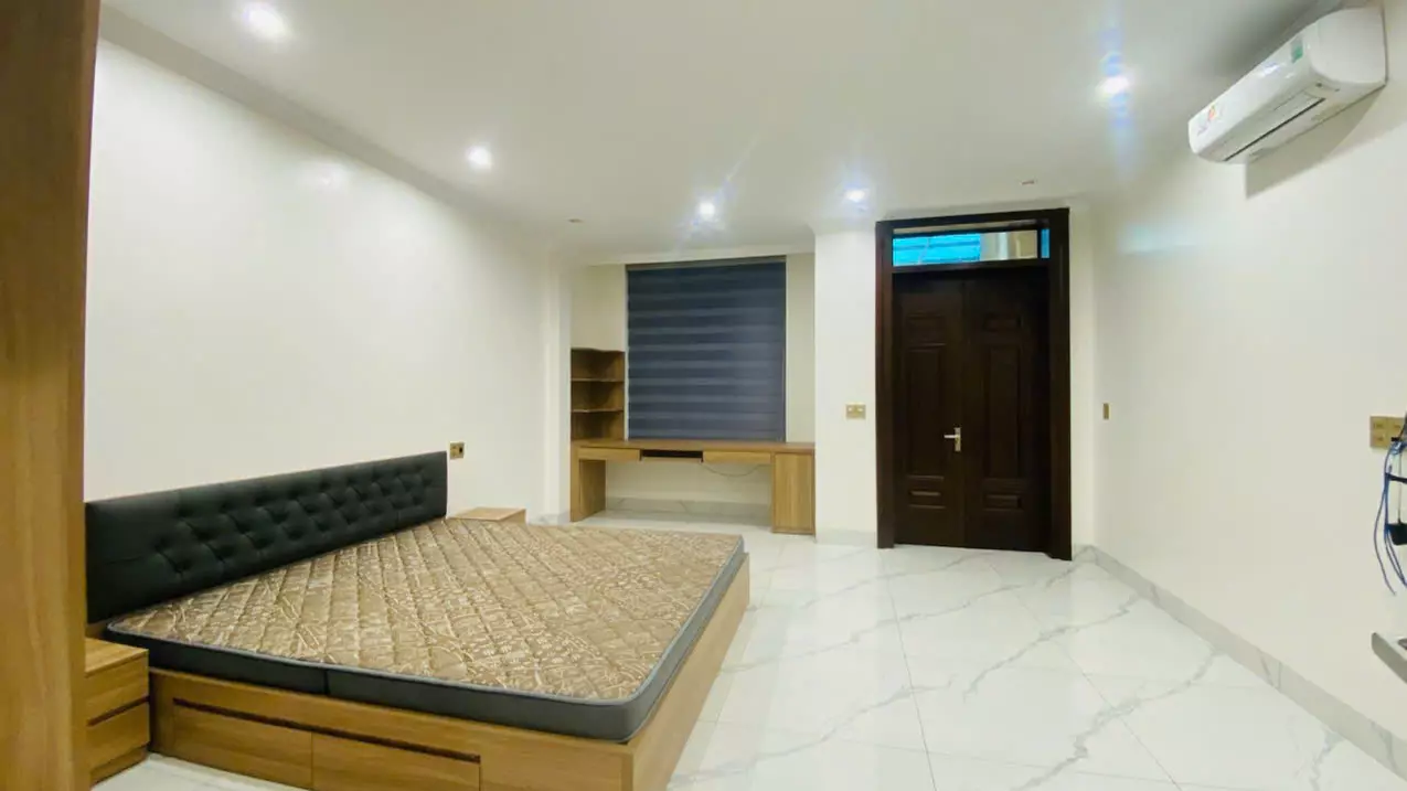 CHO THUÊ NHÀ 6 PHÒNG NGỦ CÓ THANG MÁY SẴN ĐỒ VÕ CƯỜNG-anh-5