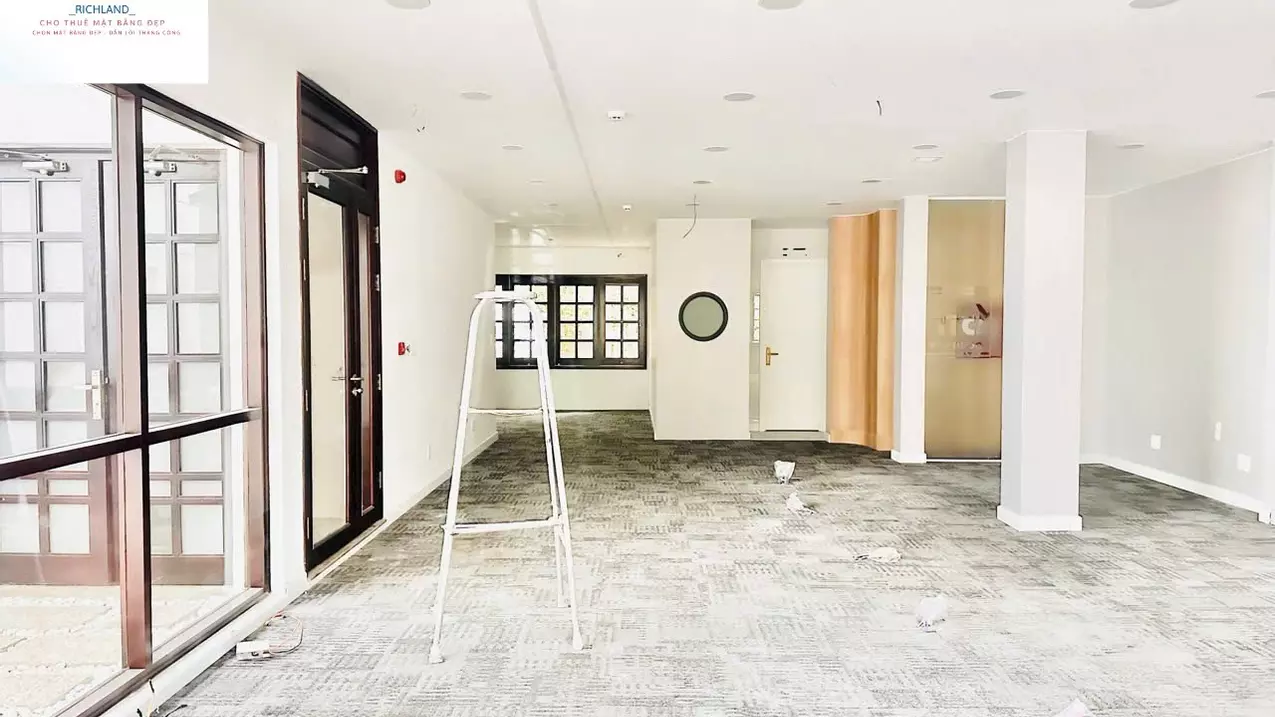 Cho Thuê Nhà Mặt Tiền 100 Nguyễn Du, Phường Bến Nghé, Quận 1, TPHCM.-anh-2