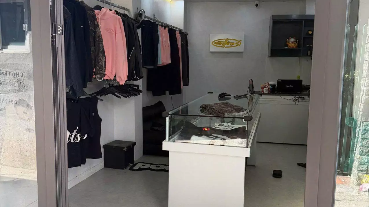 CHO THUÊ NHÀ MẶT TIỀN 3 TẦNG KINH DOANH HOẶC Ở HỘ GIA ĐÌNH TẠI MIẾU HAI XÃ, PHƯỜNG HÀNG KÊNH, QUẬN-anh-1