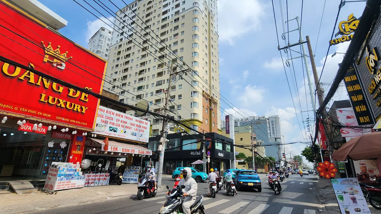 Cho thuê nhà Mặt Tiền Âu Cơ Q.Tân Phú 98m², 3 TẦNG, CẠNH CHUNG CƯ- NGÃ TƯ-anh-3