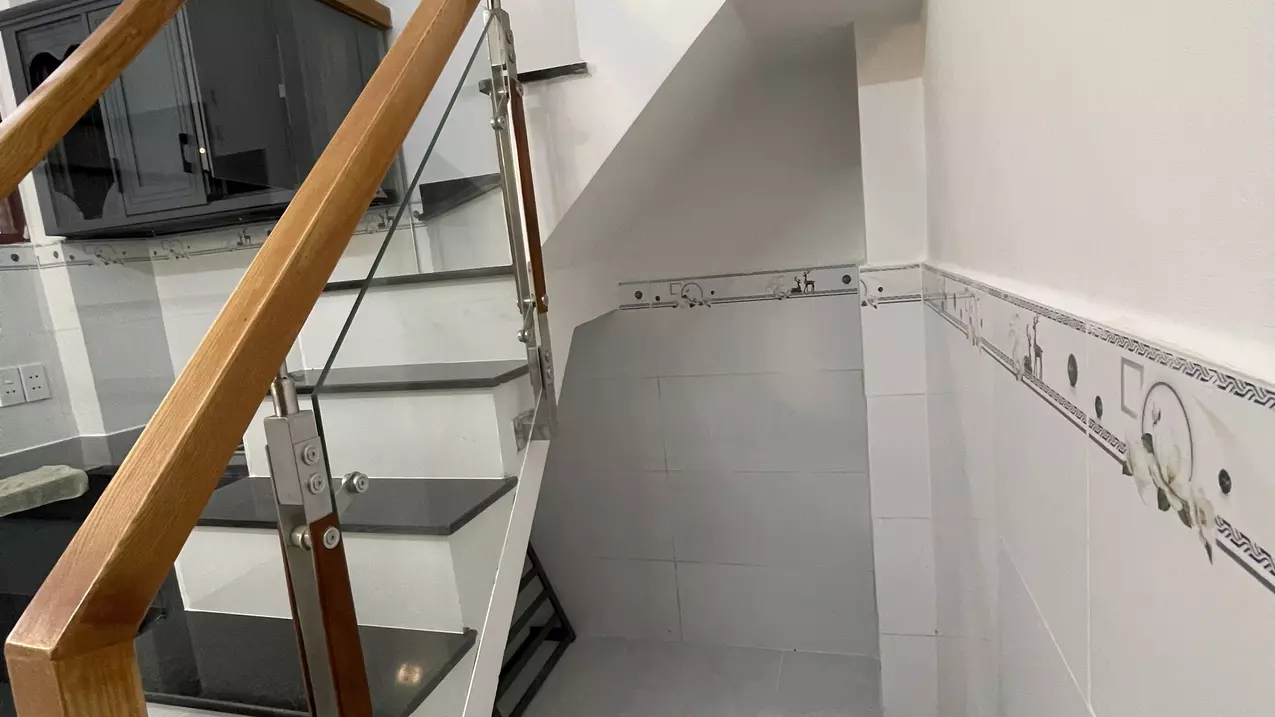Cho thuê nhà mới xây Hẻm 23 HTB Q8-anh-3
