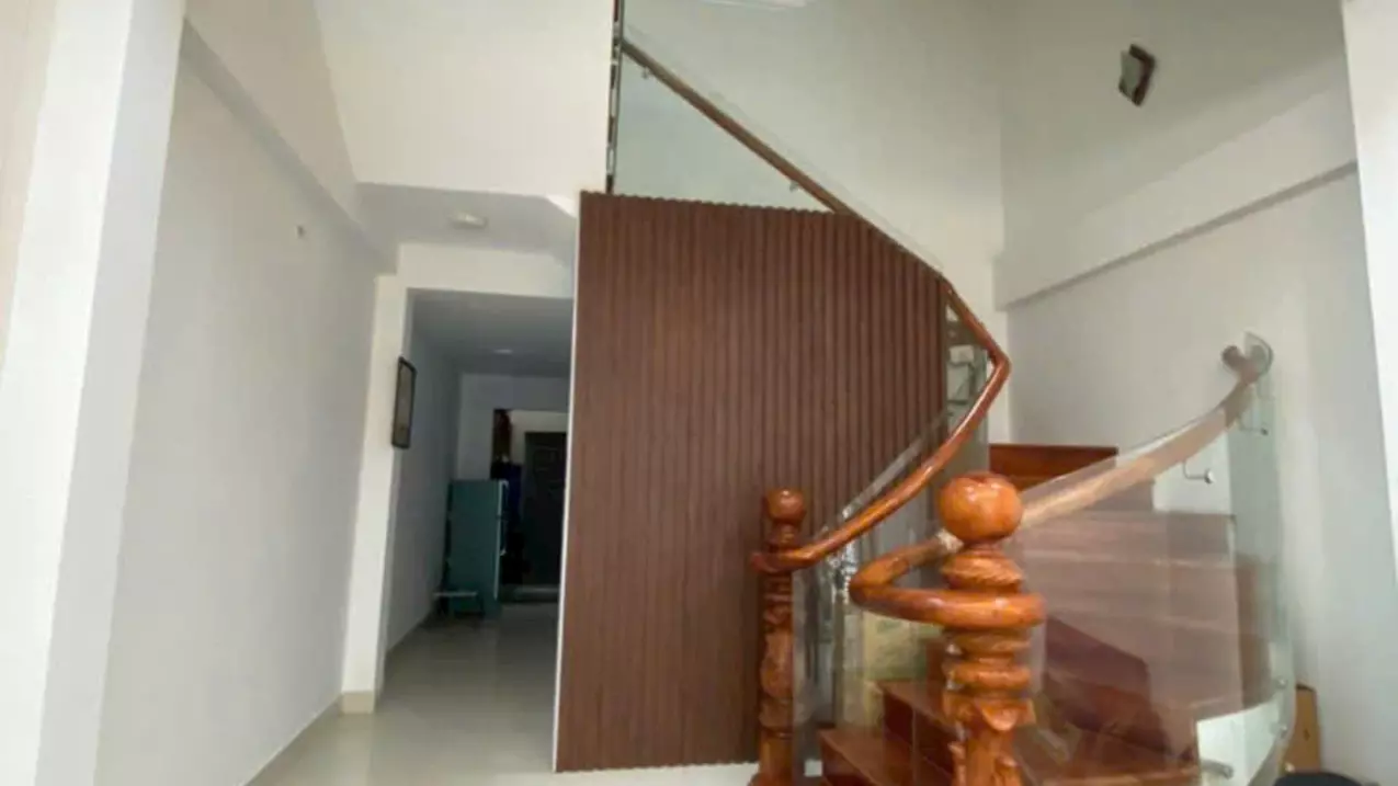 Cho thuê nhà nguyên căn mặt tiền Dương Đình Nghệ trung tâm và sầm uất khu hàn quốc 5Phòng ngủ-anh-5