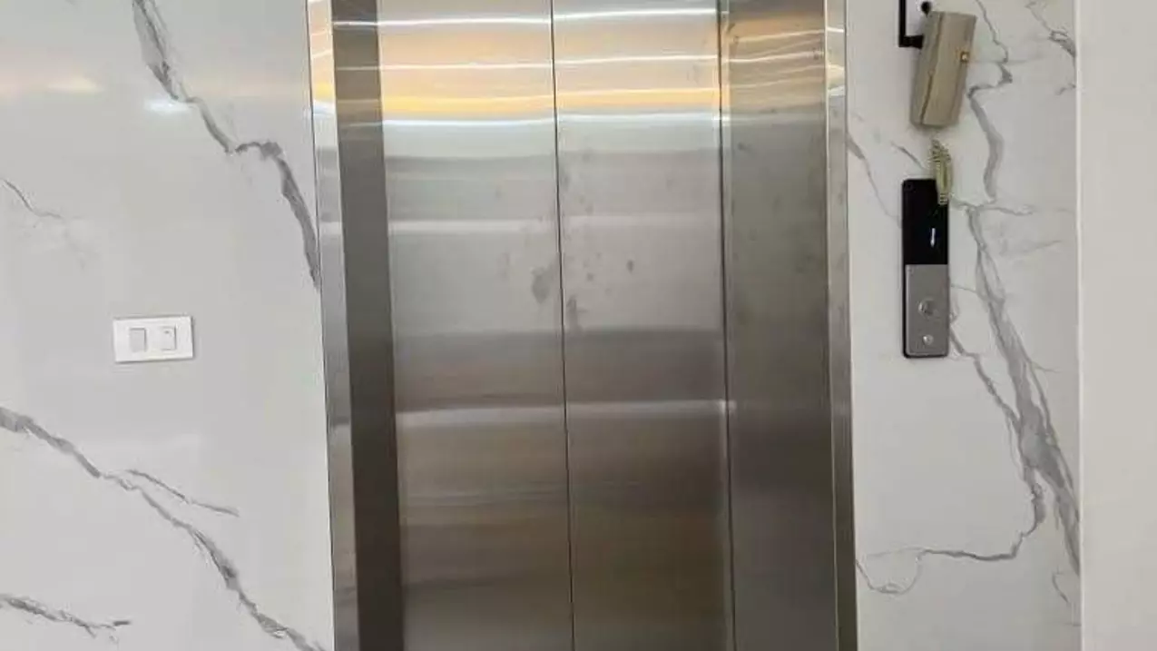 Cho thuê nhà, THANG MÁY, 105m2_ 6T; Lạc Long Quân, Võ Chí Công -44 tr-anh-3