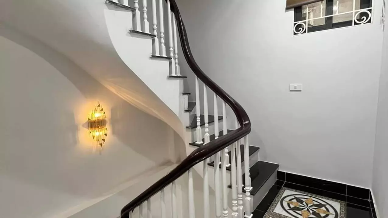 Cho thuê nhà, THANG MÁY, 82m2- 4T, Nguyễn Tuân, Vũ Trọng Phụng -33 tr-anh-2
