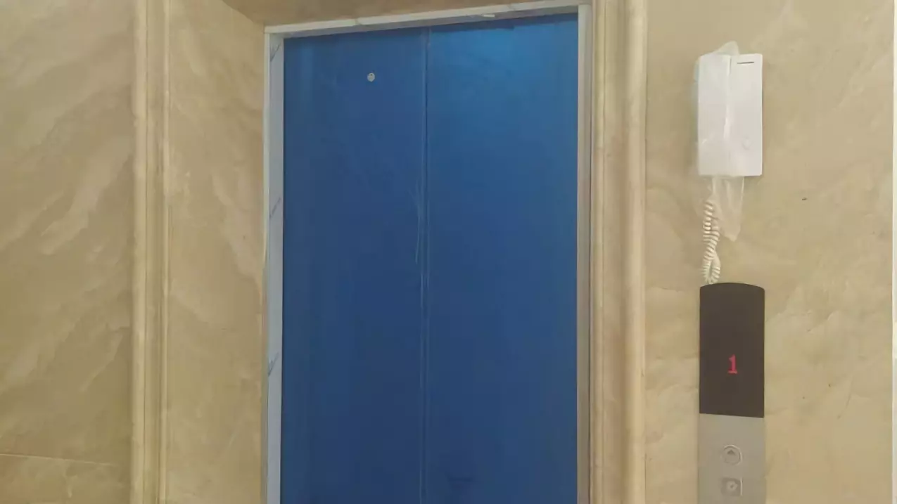 Cho thuê nhà, THANG MÁY, 94m2- 5T, Hàng Điếu, Hàng Da, Hàng Nón -24 tr-anh-3