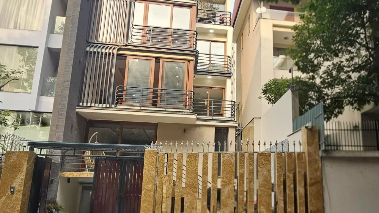 Cho thuê nhà, Xã Đàn, Ô Chợ Dừa, Nguyễn Lương Bằng, 235m2x 4T -38 tr-anh-1