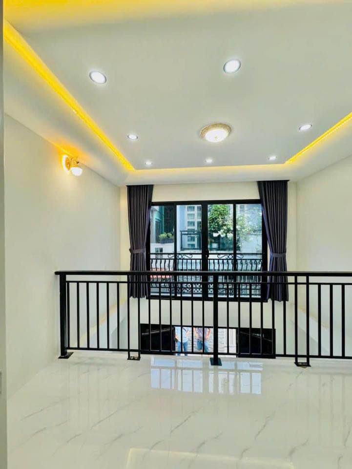 Cho thuê NNC Huỳnh Văn Bánh, Phường 13, Phú Nhuận 5 tầng 12tr-anh-7