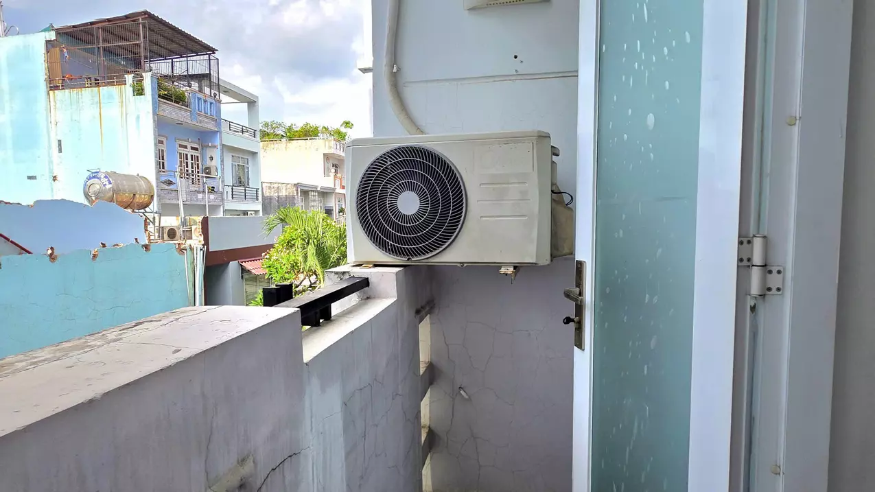 CHO THUÊ PHÒNG BAN CÔNG THOÁNG MÁT GẦN CÔNG VIÊN LÀNG HOA – GÒ VẤP-anh-2