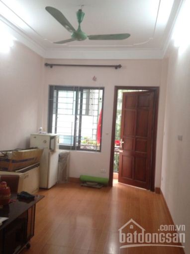 Cho thuê phòng tầng 3 trong nhà mới xây đầy đủ tiện nghi ngõ Thịnh Quang, Đống Đa LHCC: 01238760675