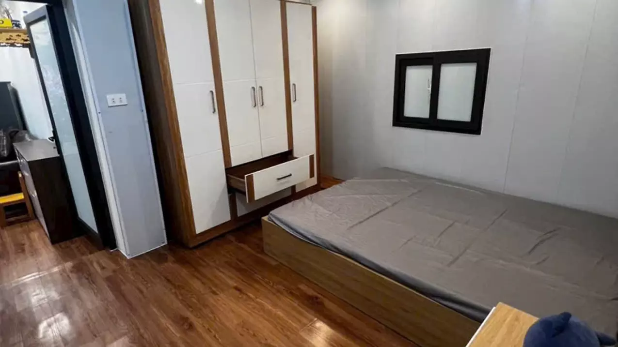 Cho Thuê Tập Thể Tầng 2 Ngõ Tân Mai - 82m2 Mới Kính Coong, Full Đồ Chỉ 10Tr-anh-3