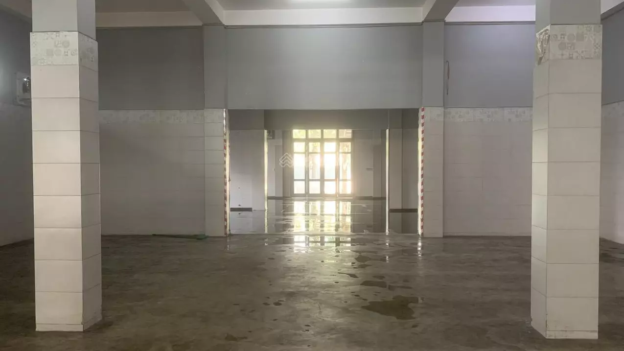 Cho thuê tòa nhà VP Kha Vạn Cân DT 1.235m2, có thang máy, 1 trệt 1 lầu - Giá thuê 200tr/tháng-anh-3