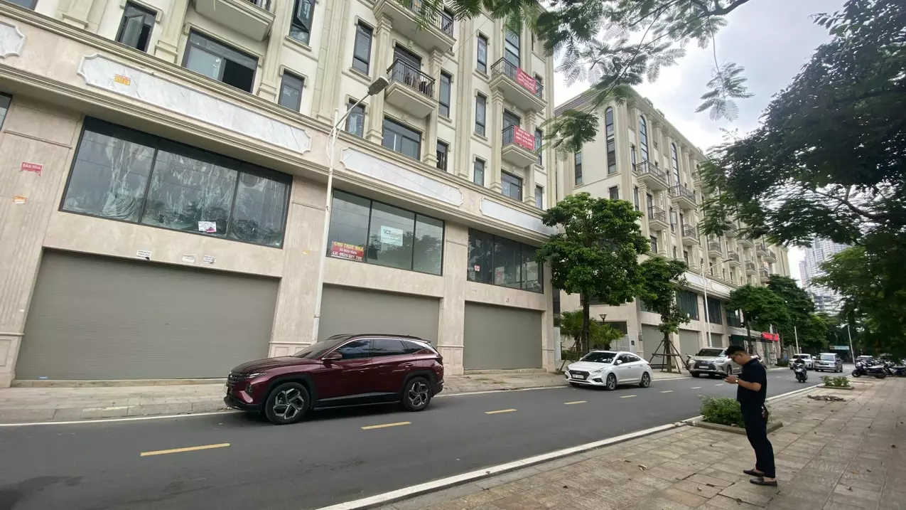 Cho thuê tòa văn phòng siêu đẹp căn góc Him Lam Vạn Phúc. DT 182m2*6 tầng mặt tiền 13m cực đẹp-anh-1