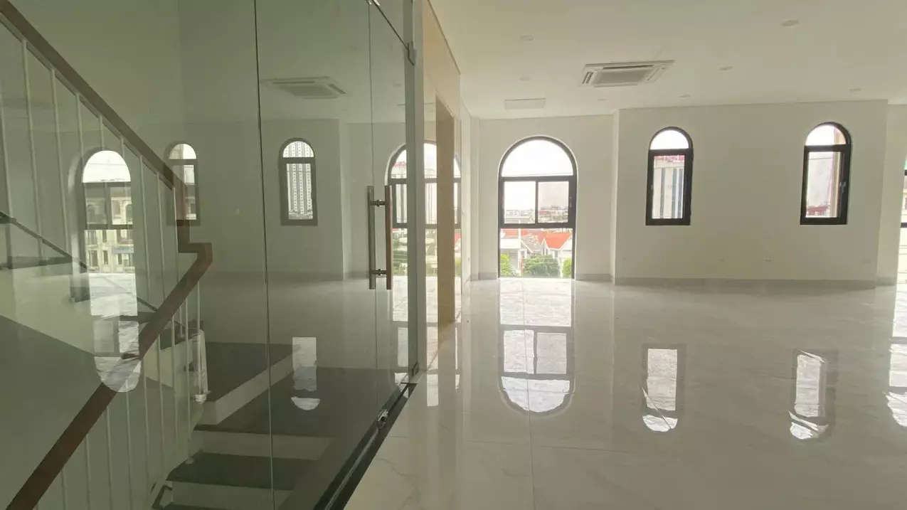 Cho thuê tòa văn phòng siêu đẹp căn góc Him Lam Vạn Phúc. DT 182m2*6 tầng mặt tiền 13m cực đẹp-anh-5
