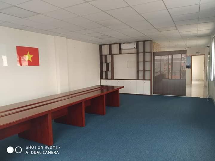 Cho thuê văn phòng 100m tại VIC Building - Khúc Thừa Dụ- Cầu Giấy