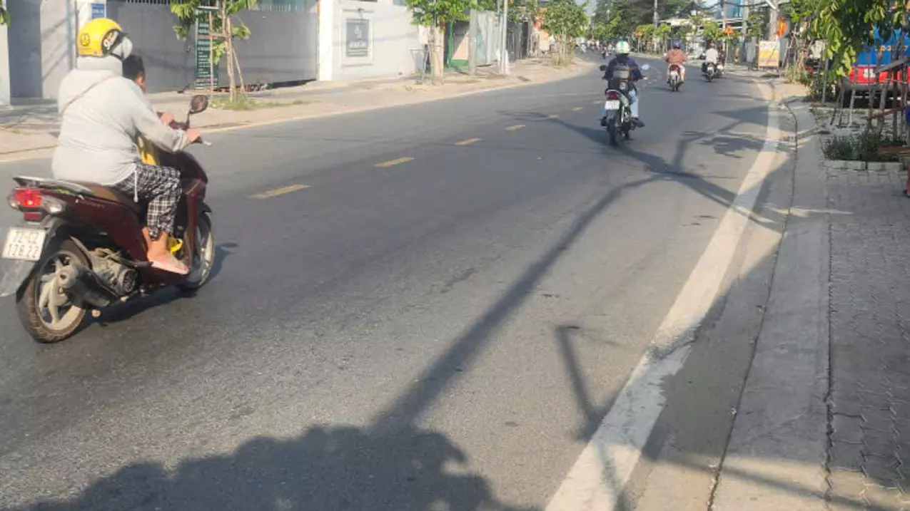 CHO THUÊ XƯỞNG MẶT TIỀN PHẠM THỊ GIÂY 8x36M TRỆT LẦU GIÁ 30 TRIỆU/T-anh-1