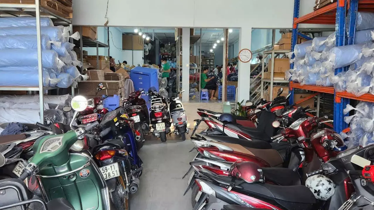 CHO THUÊ XƯỞNG MẶT TIỀN PHẠM THỊ GIÂY 8x36M TRỆT LẦU GIÁ 30 TRIỆU/T-anh-5