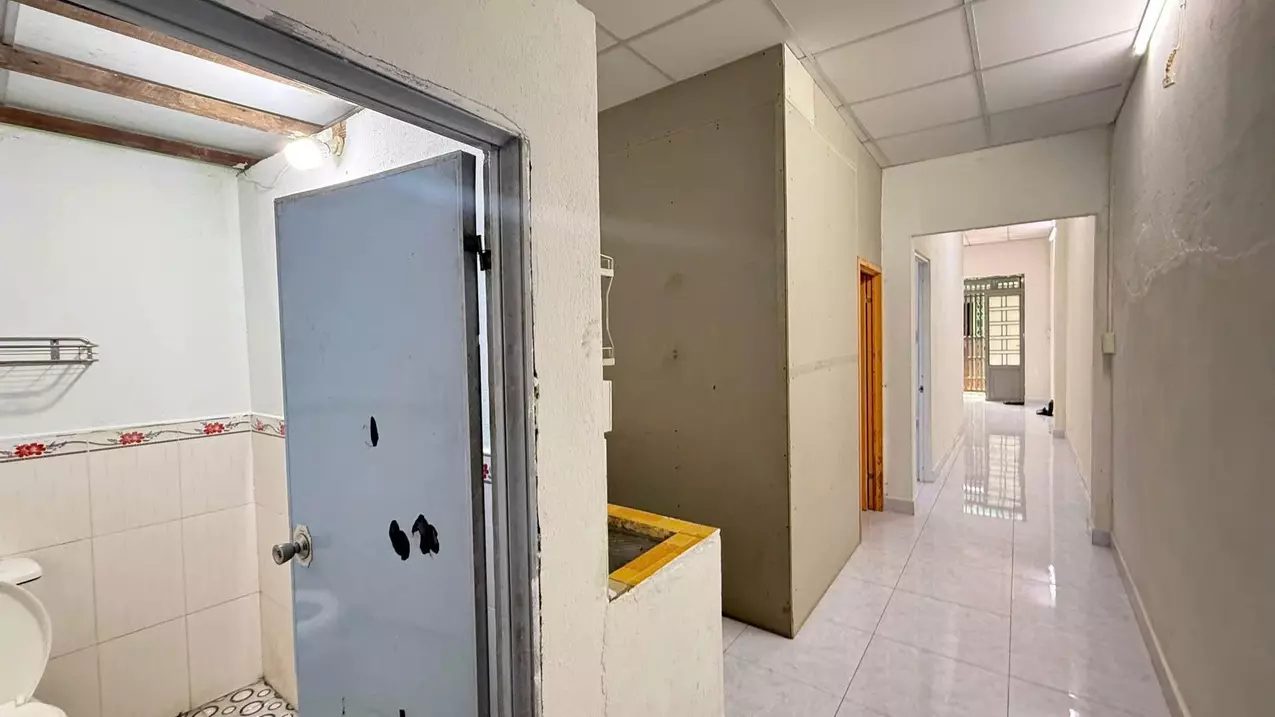 CHỦ NGỘP BÁN GẤP NHÀ HẺM XE HƠI TRUNG MỸ TÂY Q12 – 52M² – NHỈNH 3 TỶ-anh-3