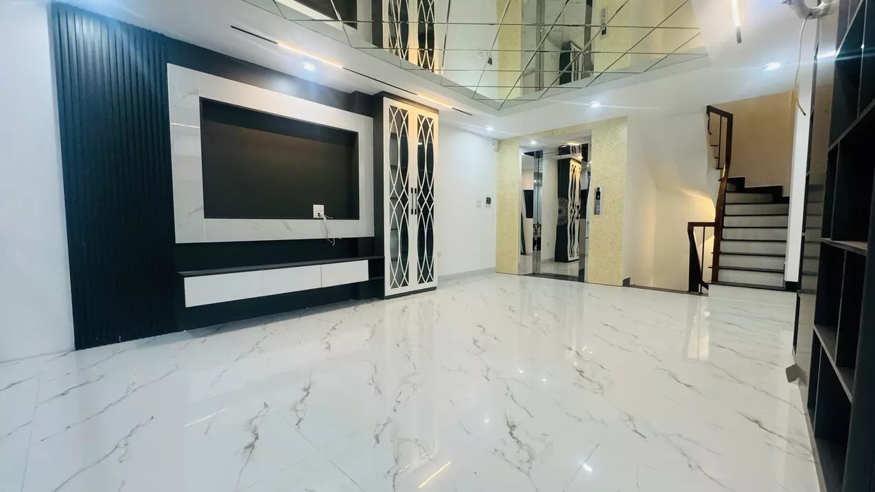???? CỰC HIẾM THẠCH BÀN – CỔ LINH ????
???? Nhà đẹp 50m²  ???? Gara ô tô  ???? Gần hồ điều hoà  ???? Nhỉnh 14-anh-2