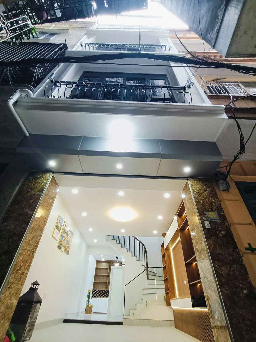 ĐẲNG CẤP HOÀNG CẦU - PHÂN LÔ - Ô TÔ-anh-2