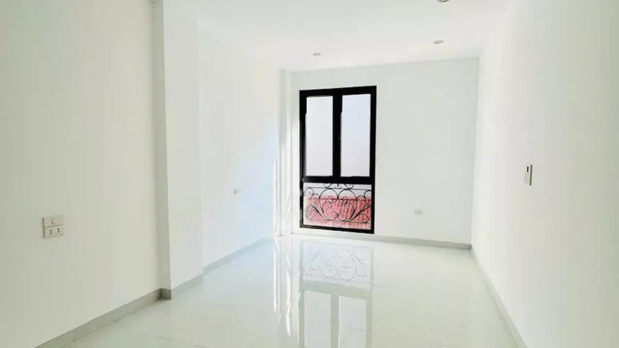 ĐẤP HỘP!NHÀ NGỌA LONG,LÔ GÓC,30M RA OTO,THANG MÁY,TẶNG NỘI THẤT,DT:40Mx6T.8ty-anh-1