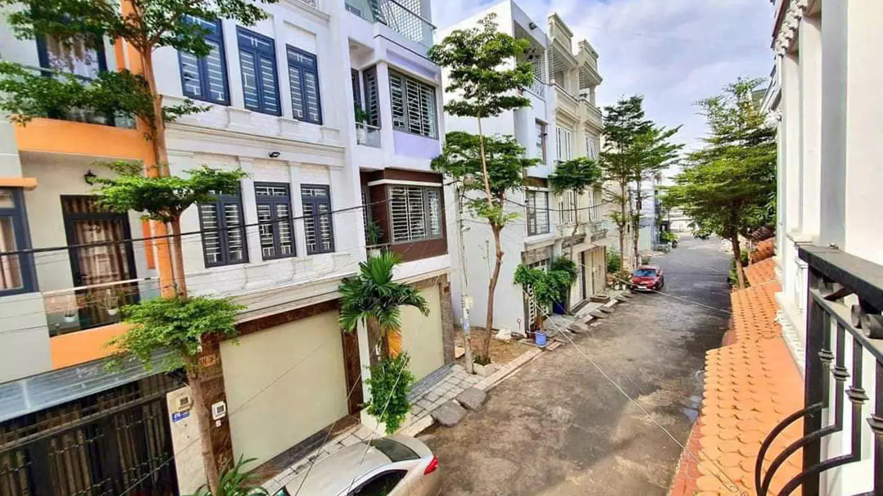 GẤP BÁN NHÀ KHU VIP, PHÚ HỮU, QUẬN 9, DT 53M2, 3 TẦNG, GIẢM 700Tr CÒN 5.1 TỶ-anh-2