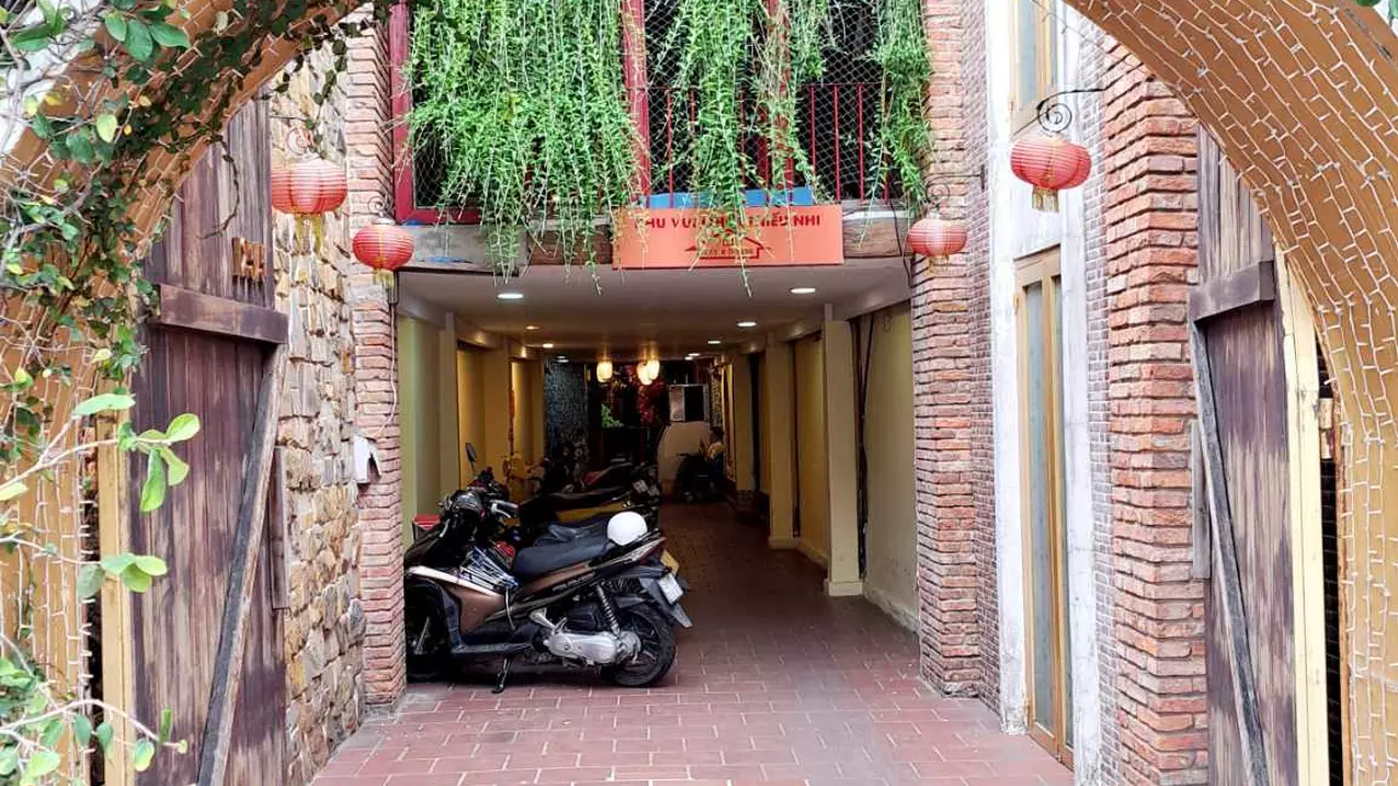 GIA CHỦ XUẤT CẢNH CẦN BÁN NHANH QUÁN CAFE SÂN VƯỜN VỊ TRÍ VÀNG NGUYỄN ẢNH THỦ TRUNG HÓC MÔN.-anh-2