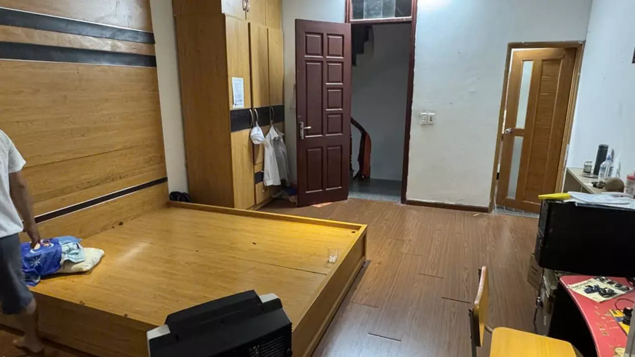 Giảm gần nửa tỷ cần bán nhà giáp nhị 5 tầng long lanh VF3 đỗ cửa hoàng mai-anh-1