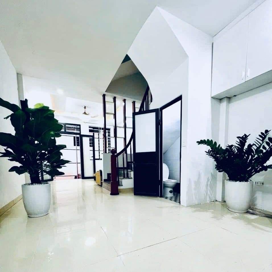 GIẢM GIÁ SÔC.... NHÀ HỒ VĂN QUÁN - HÀ ĐÔNG  80M2 , Ô TÔ ĐỖ CỬA ,TIỆN ÍCH NGẬP TRÀN. CỰC KÌ HIẾM-anh-1