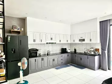 Cho thuê biệt thự Lucasta đường Liên Phường, 10x17,5 175m2 1 trệt 2 lầu 4PN Full nội thất cao cấp-anh-4