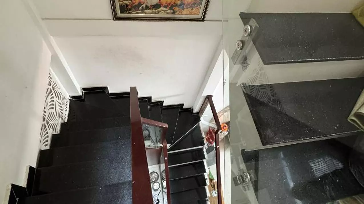 HẺM XE HƠI THẲNG 1 TRỤC NGAY LÊ VĂN QUỚI - 43M2 - 4 TẦNG 5PN GIÁ CHỈ 5.2 TỶ-anh-4