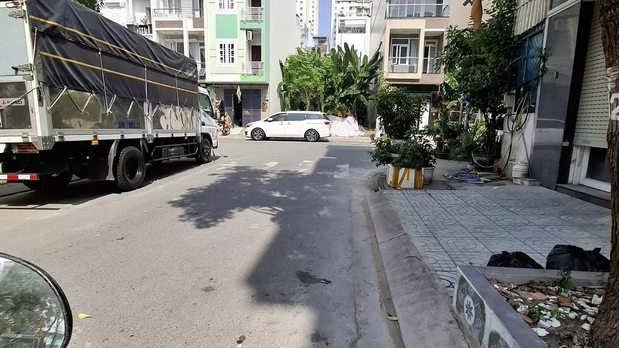 Hẻm xe hơi thông, Nhà 4 tầng, Ngang 4.5M, Nguyễn Văn Linh, Phú Mỹ Hưng, 86M2, Chỉ 14tỷ.-anh-1