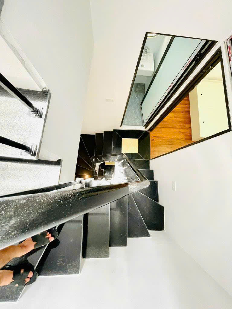 !Hiếm! Đầy đủ đẹp vào ở luôn - 4 Tầng 2 Ngủ 3 Vệ sinh - Hàng k sổ giá ok - K mua nhanh là !Hết!-anh-2