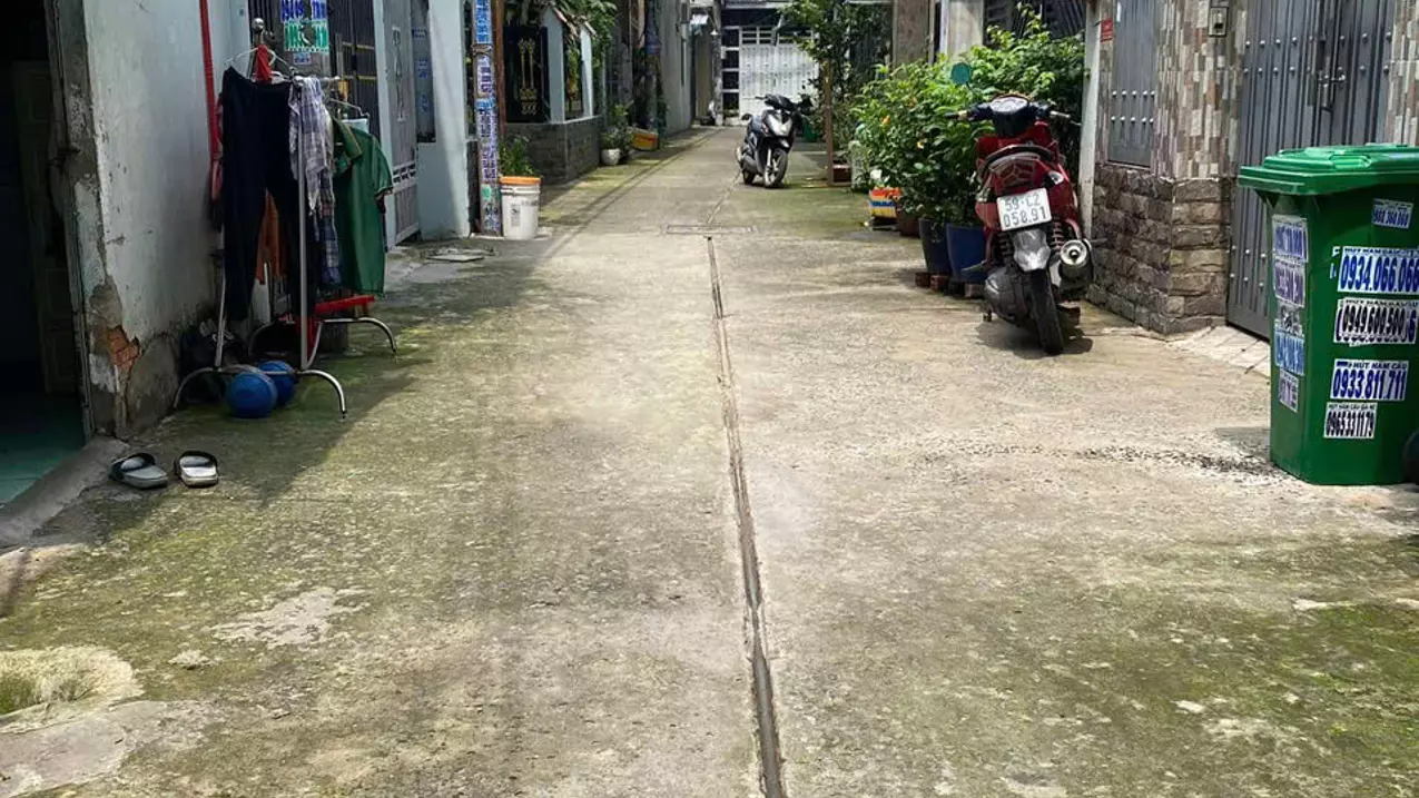 HƠN 2 TỶ SỞ HỮU NHÀ 2 TẦNG HẼM XE HƠI 5 M NGAY BẾN XE BUS HIỆP THÀNH Q12-anh-2