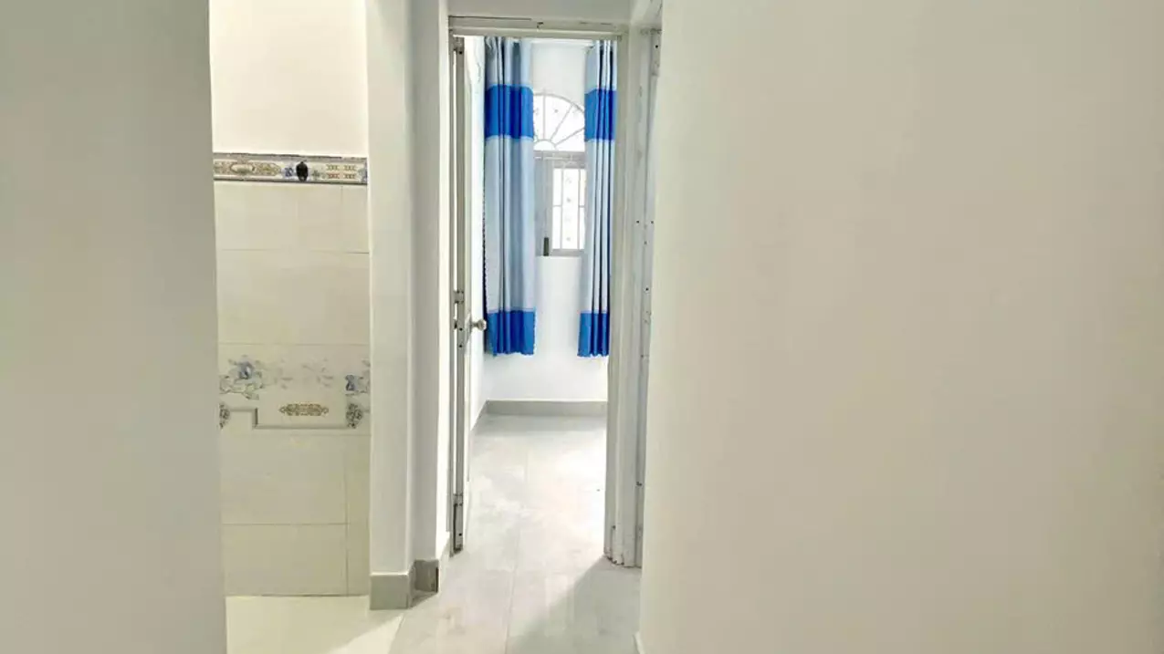 HƠN 2 TỶ SỞ HỮU NHÀ 2 TẦNG HẼM XE HƠI 5 M NGAY BẾN XE BUS HIỆP THÀNH Q12-anh-3