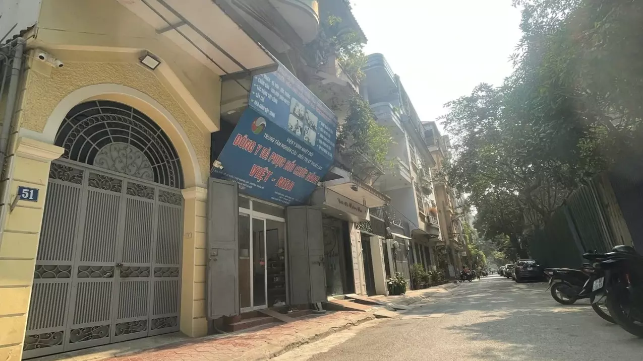 HOT HOT NHÀ HOÀNG SÂM 61M2, 6 NGỦ, KINH DOANH, VỈA HÈ CHỈ 17.6 TỶ-anh-3