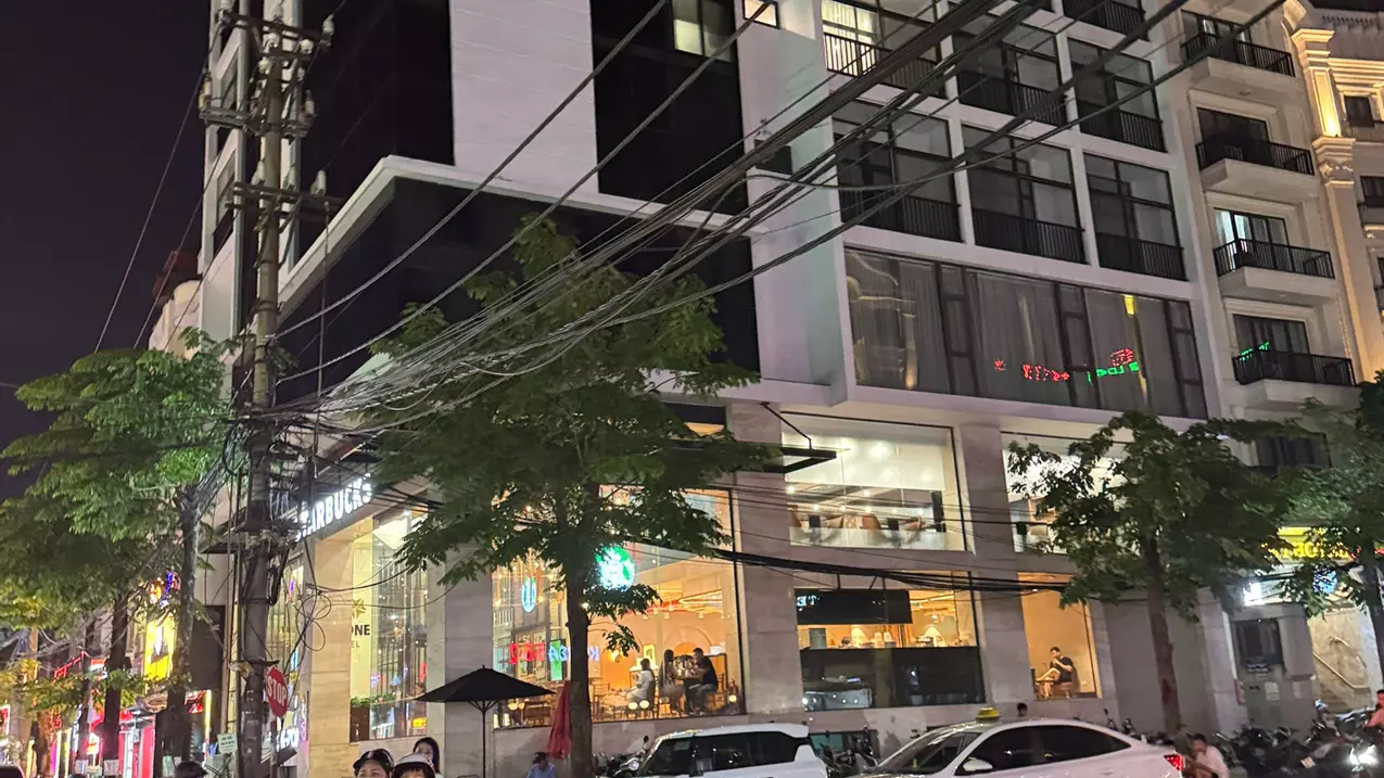 Lô góc 3 mặt thoáng siêu hiếm Văn CAOLÔ GÓC 3 MẶT THOÁNG SIÊU HIẾM GẦN VĂN CAO

• Diện tích:-anh-1