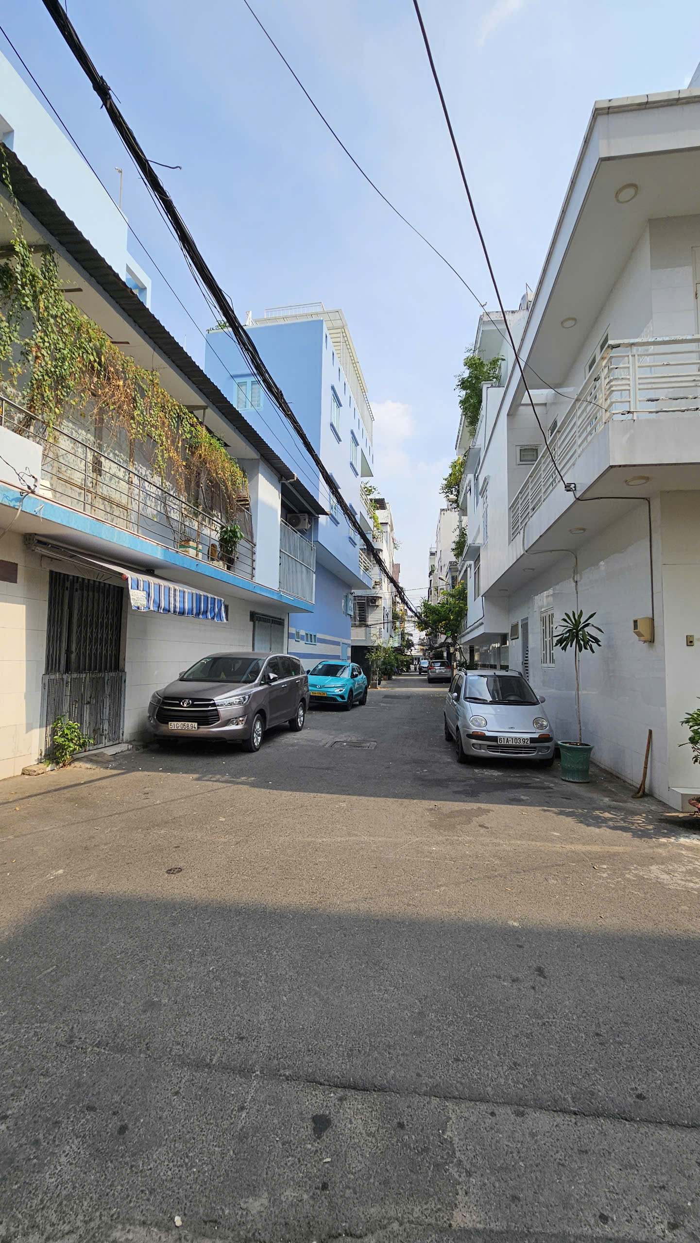Mặt Tiền Đường Số giao Khánh Hội Q4 

NGANG 4 NỞ HẬU 4.2 DÀI 15 M

DƯỚI 90 TRIỆU M2-anh-2