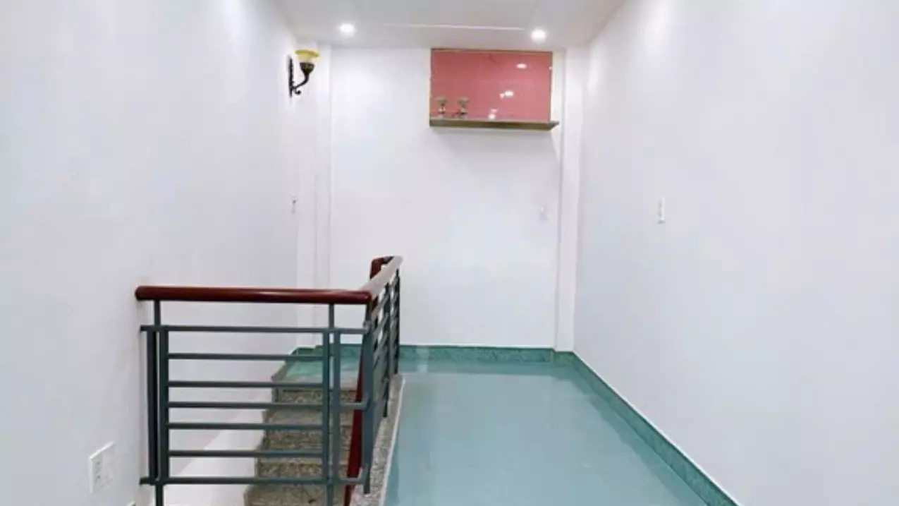 Mặt tiền đường số Vĩnh hội Q4
Diện tích sử dụng 74 m2
ĐÚC 4 TẤM CÓ 4 TỶ-anh-4
