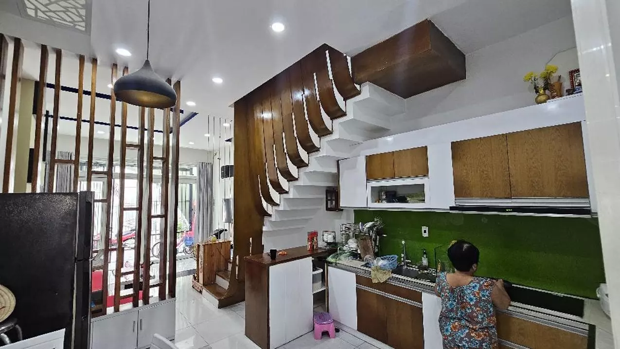 Mặt tiền Hẻm ô tô, nhà 5 tầng, 803 Huỳnh Tấn Phát Quận 7, 88m2, Giá 7.1tỷ-anh-2
