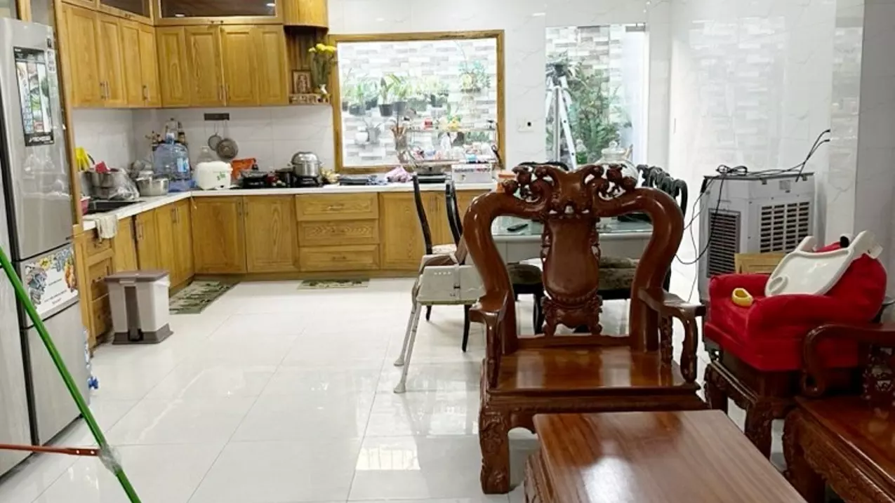 Mặt tiền kinh doanh Trịnh Quang Nghị 5x24 chỉ 11 tỷ-anh-3