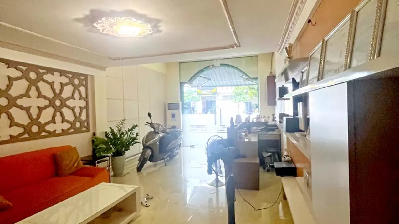 Mặt tiền Tạ Quang Bửu 4x20 đúc 5 tầng chỉ 18 tỷ 6-anh-2