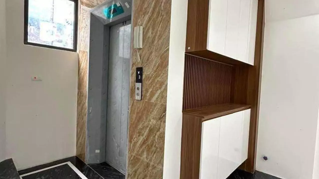 MỄ TRÌ - MỘT MẶT PHỐ - MỘT MẶT NGÕ Ô TÔ TRÁNH - THỬA ĐẤT MẶT TIỀN TO TẠI QUẬN NAM TỪ LIÊM-Diện-anh-2