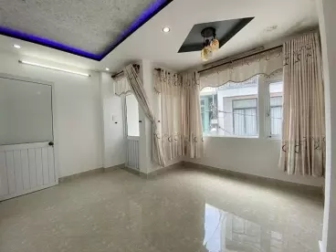 KIỆT OTO TRẢI NHỰA NÚI THÀNH, NGAY TÒA ÁN.-anh-2