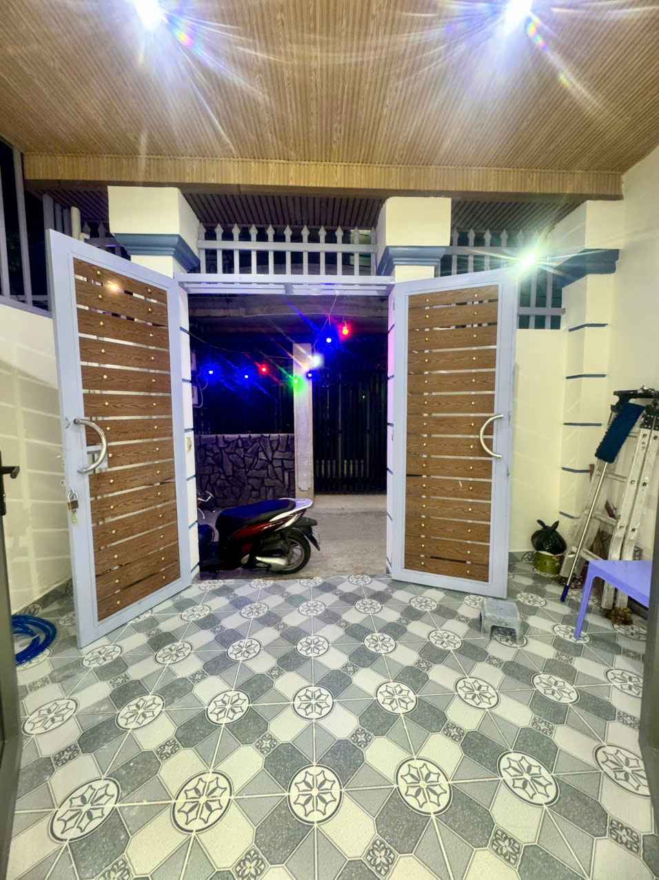 MUA NHÀ SANG- ĐÓN XUÂN  tại Quận 2?-anh-1